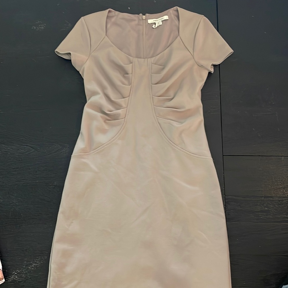 Gray Short-sleeve knee length dress